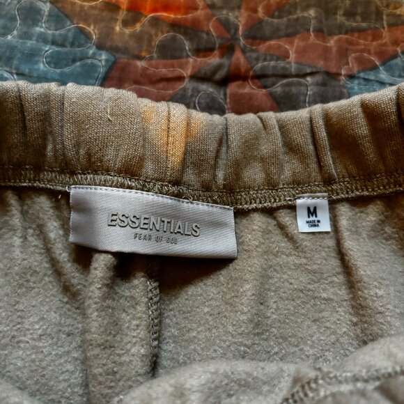 Fear of God Essentials Shorts SS22 - Picture 4 of 6